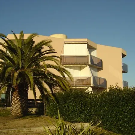 Apartament Spacieux 3 Pieces Climatise Avec Terrasse Et Garage - Fr-1-307-281 Le Grau-du-Roi